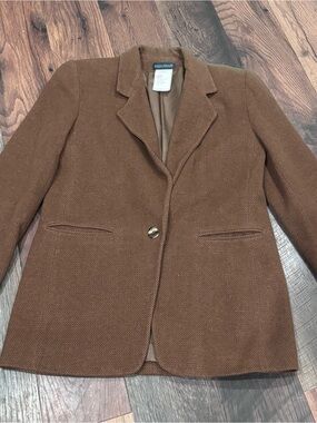 Harve Benard Camel Color Textured Single-Button Blazer in size 10